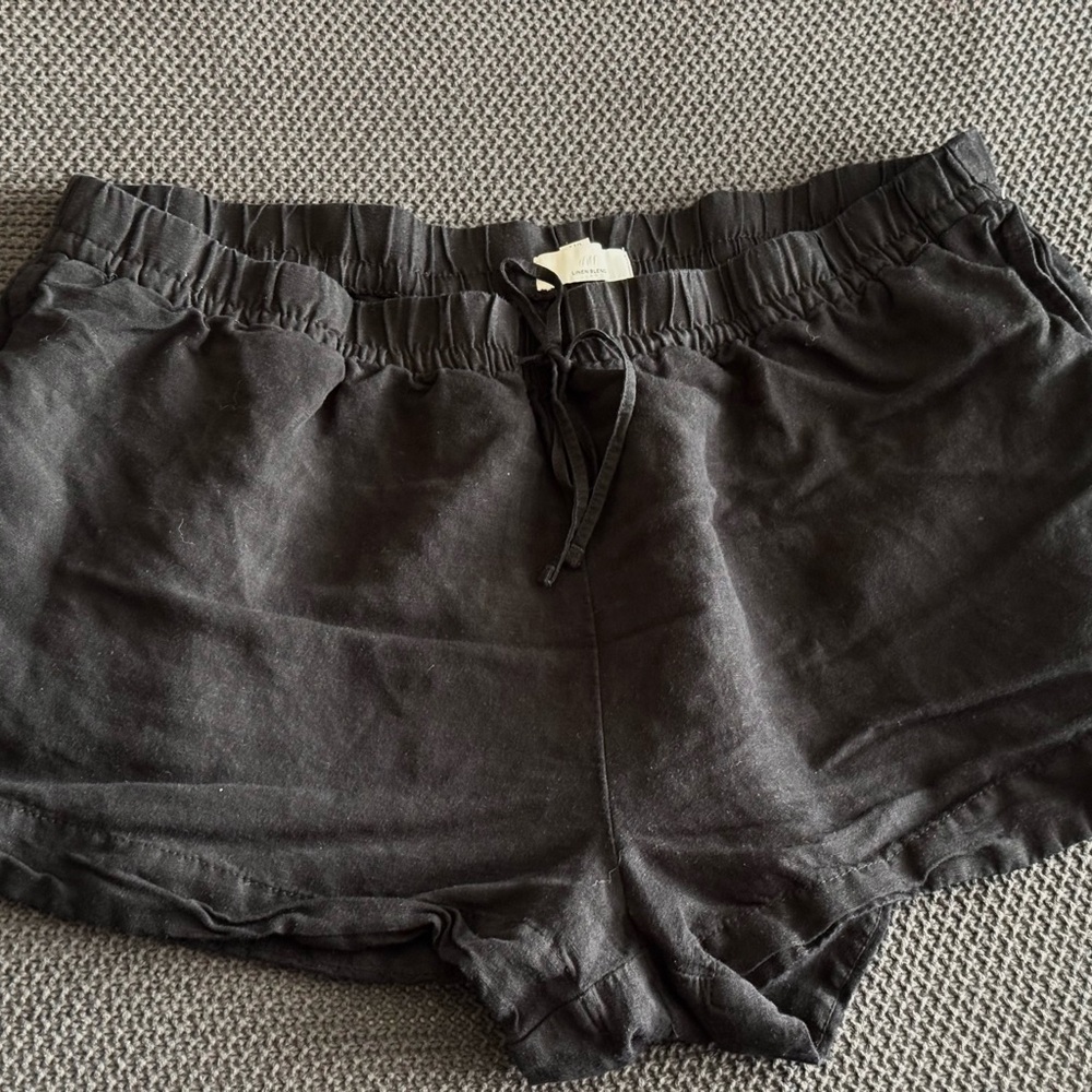 H&M Black Athletic Shorts with Elastic Waistband